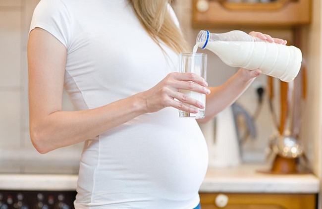 Lợi ích sữa tươi không đường với mẹ bầu 