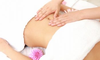 Massage bụng tác động trực tiếp vào vùng mỡ thừa