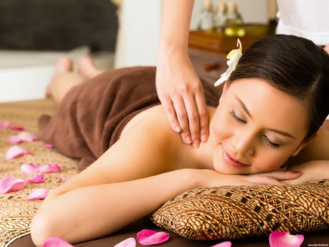 Massage tại Minh Đan sẽ giúp thư giãn cơ thể giảm thiểu căng thẳng, mệt mỏi 