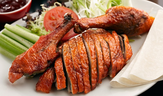 Thịt vịt chứa nhiều độc tố dễ để lại sẹo xấu 