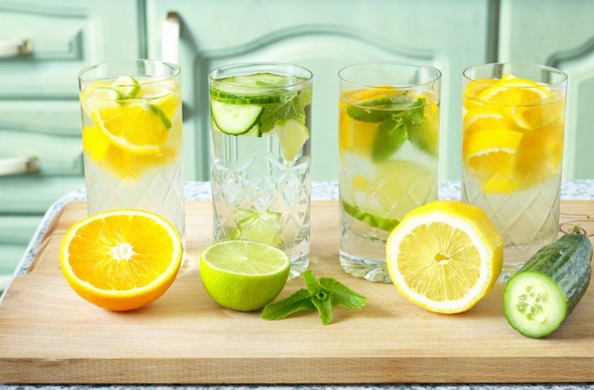Uống nước chanh là cách giảm mỡ bụng tại nhà trong 1 tuần hiệu quả rất được ưa chuộng 
