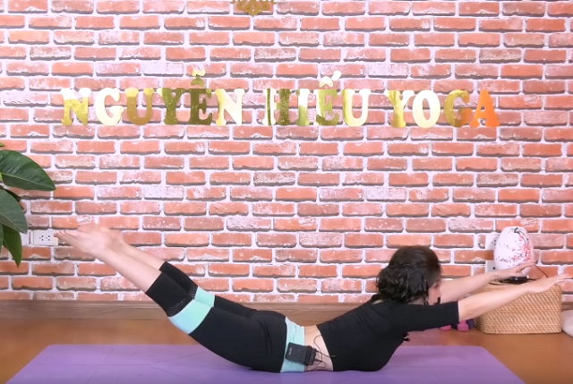 Yoga giảm mỡ bụng Nguyễn Hiếu