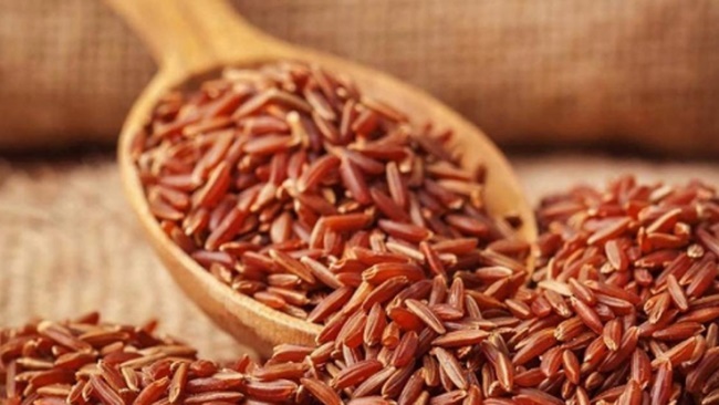 Gạo lứt dễ tiêu hóa giúp hệ thống tiêu hóa khỏe mạnh 