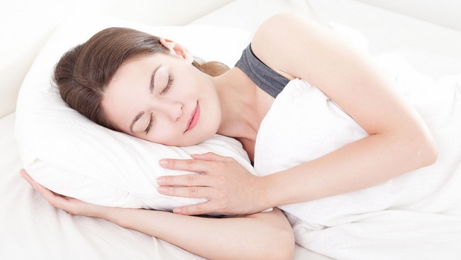 Ngủ đủ giấc giúp phục hồi và sản sinh các tế bào mới cho da 