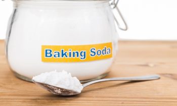 Nhẹ nhàng loại bỏ mụn đầu đen bằng baking soda 