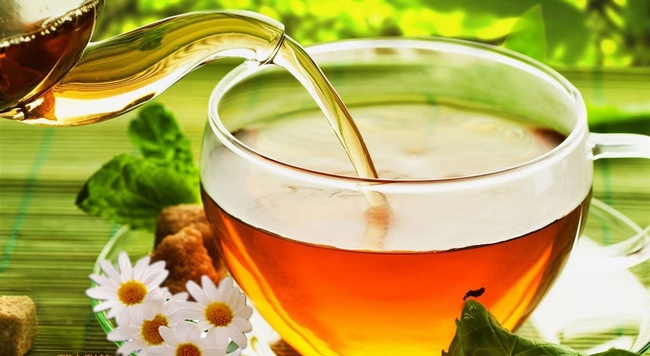 Uống trà xanh mật ong giảm mỡ bụng