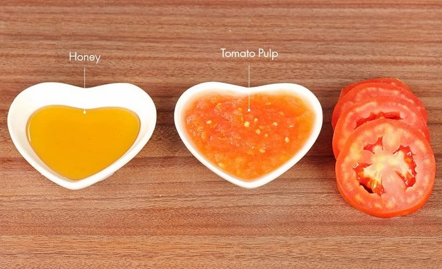 mặt nạ cà chua trị mụn