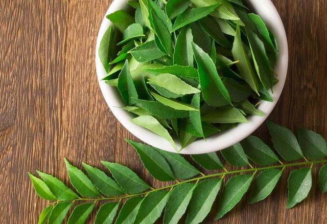mặt nạ cà chua trị mụn