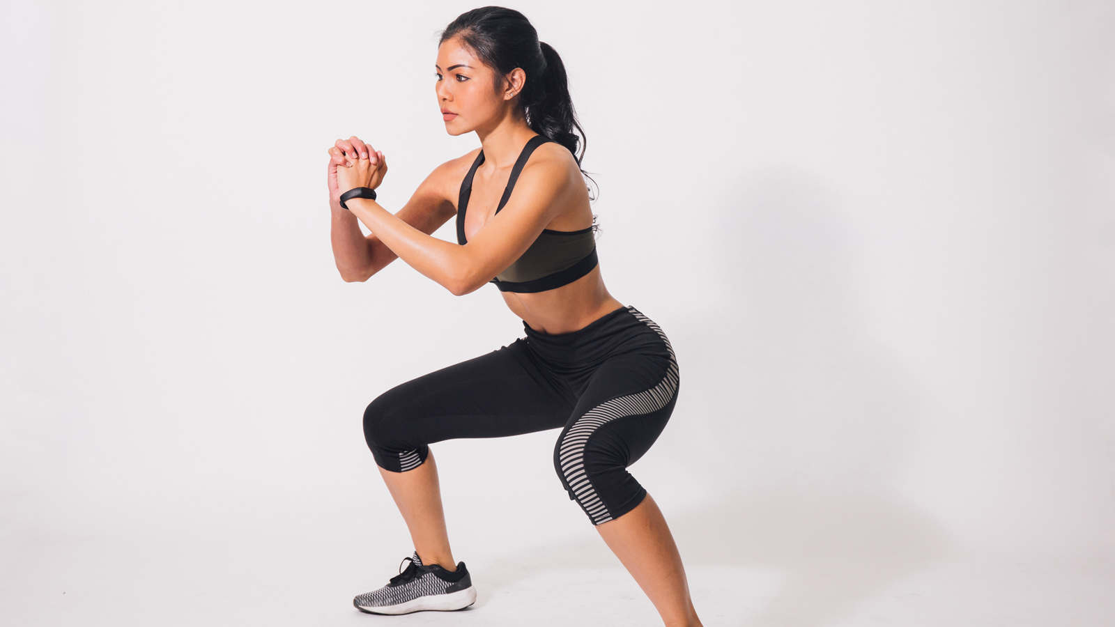 Bài tập Squat cơ bản giảm mỡ toàn thân hiệu quả 