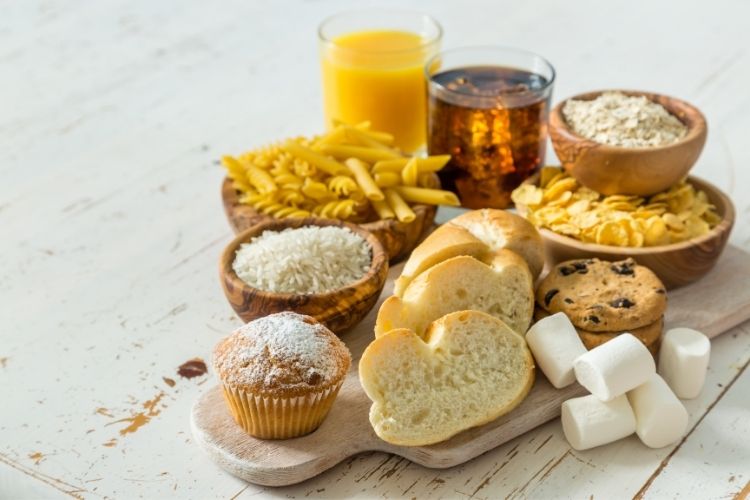 Ăn ít carbohydrate tinh chế là một trong những cách giảm cân an toàn tại nhà